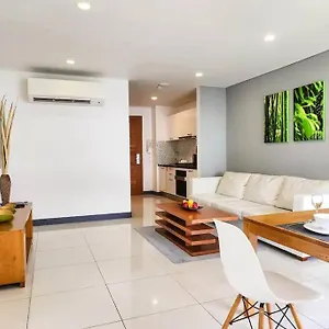 Апартаменты Modern & Cozy - Close To In *