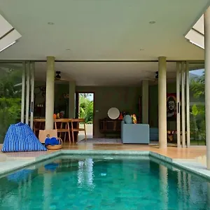 Aqualina Villa, Carbana Lodge, A Hidden Gem 1br